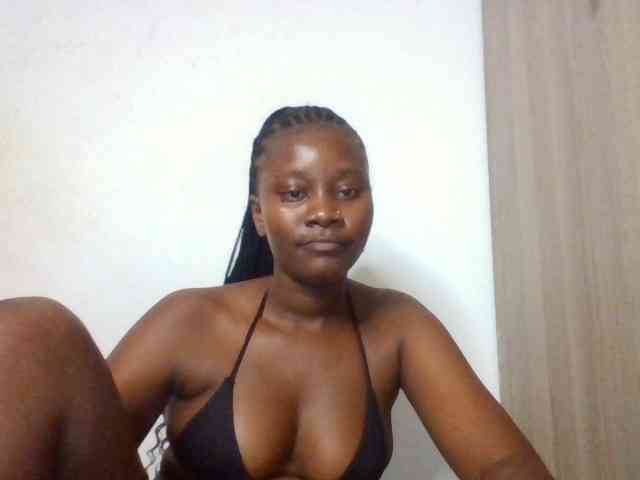 Wetpussieyy webcam