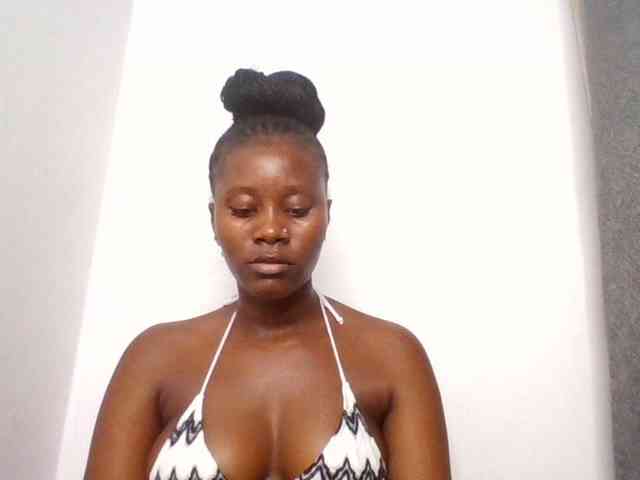 Wetpussieyy webcam