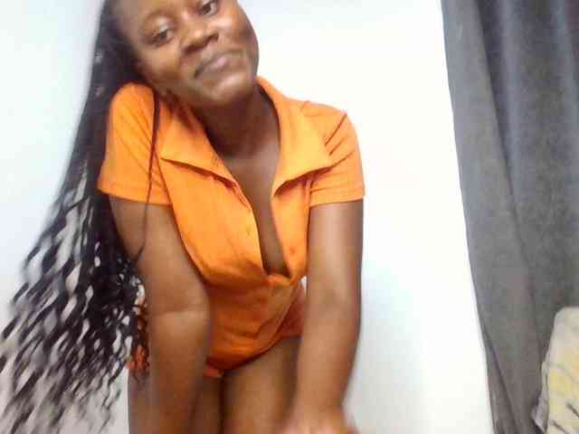 Wetpussieyy webcam