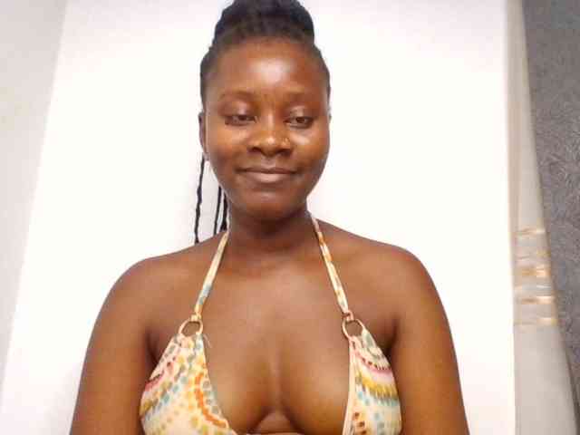 Wetpussieyy webcam