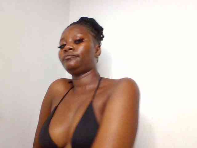 Wetpussieyy webcam