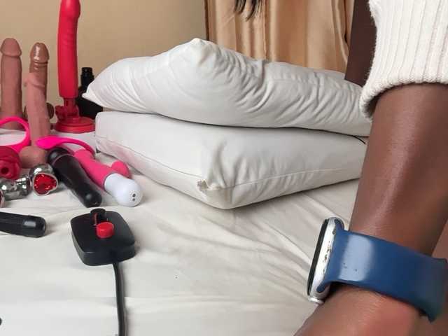 Audreyhotpie live webcam show