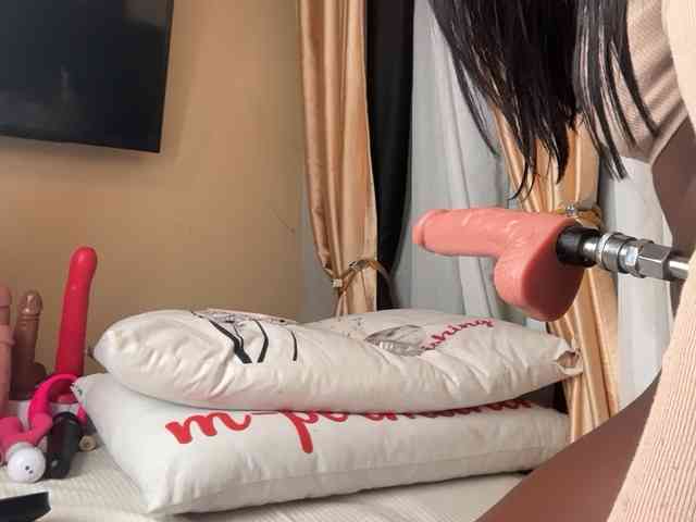 Audreyhotpie webcam