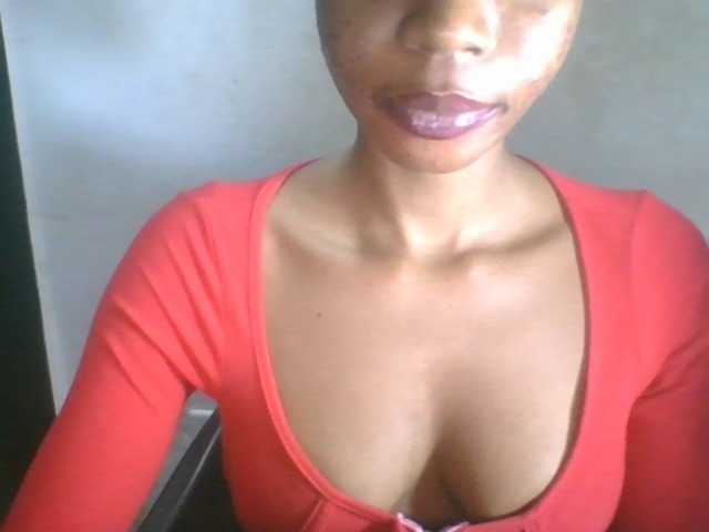 Juicyxpussy live cam on BongaCams
