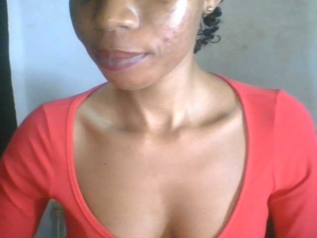 Juicyxpussy live cam on BongaCams