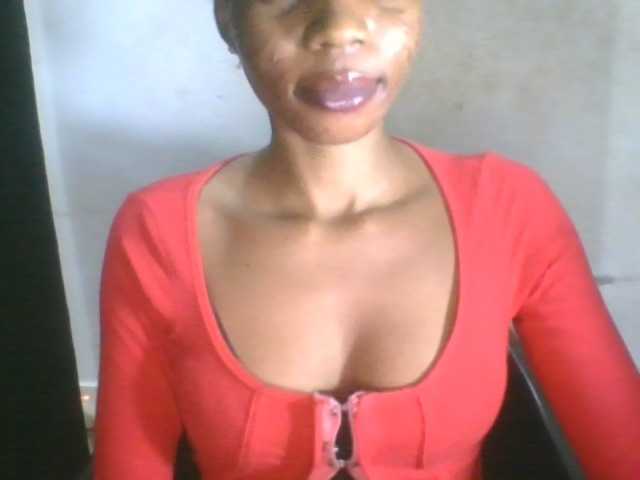 Juicyxpussy live cam on BongaCams