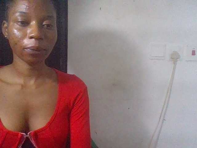 Juicyxpussy live cam on BongaCams