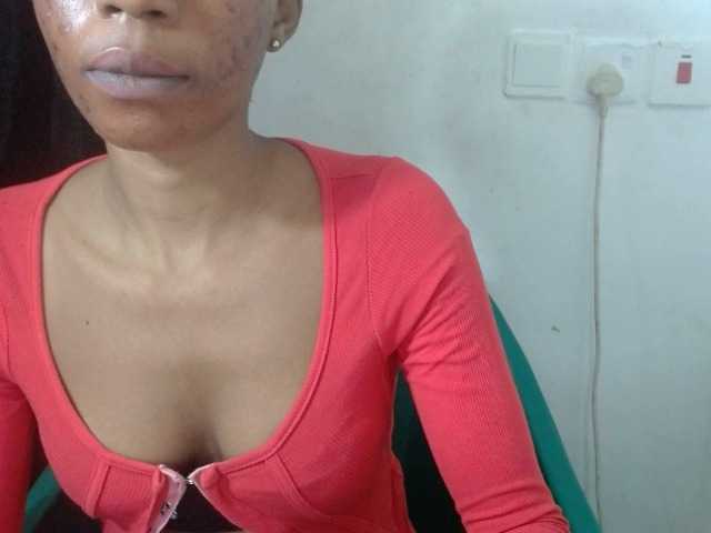 Juicyxpussy live cam on BongaCams