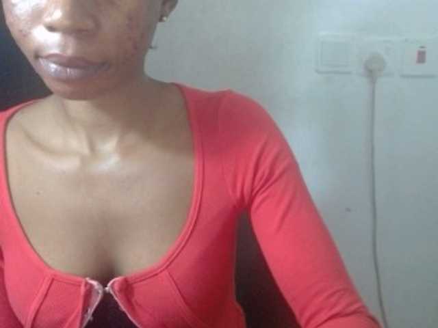 Juicyxpussy live cam on BongaCams