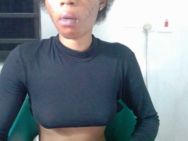 juicyxpussy cam belle