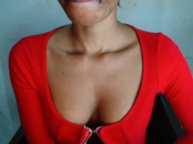 Juicyxpussy live cam on BongaCams