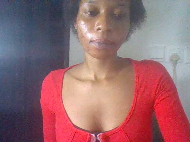 Juicyxpussy live cam on BongaCams