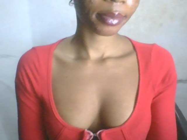 Juicyxpussy live cam on BongaCams