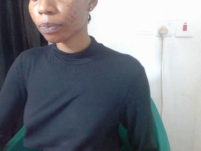 Juicyxpussy live cam on BongaCams