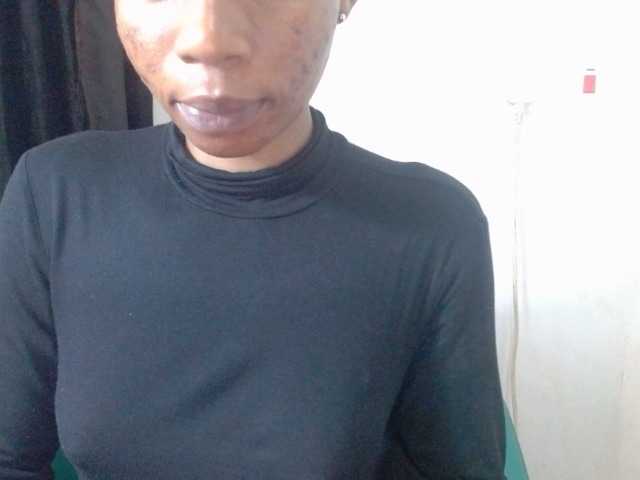 Juicyxpussy live cam on BongaCams