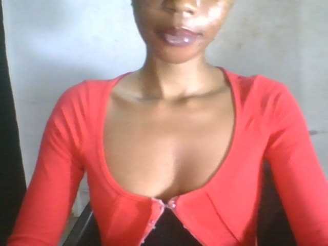 Juicyxpussy live cam on BongaCams