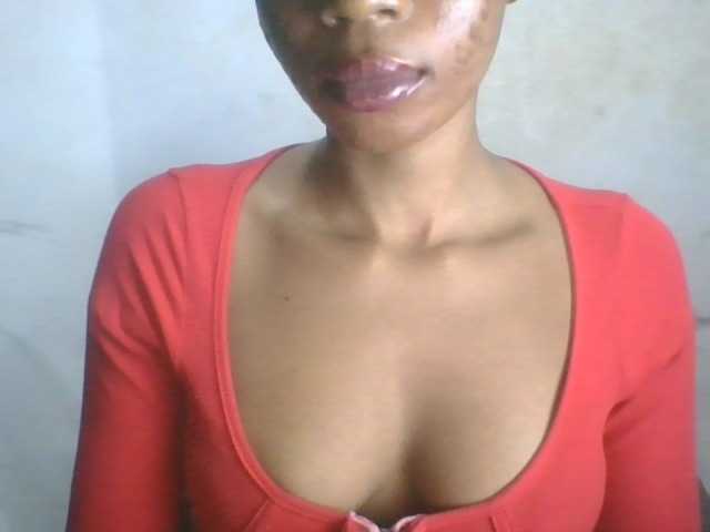 Juicyxpussy live cam on BongaCams