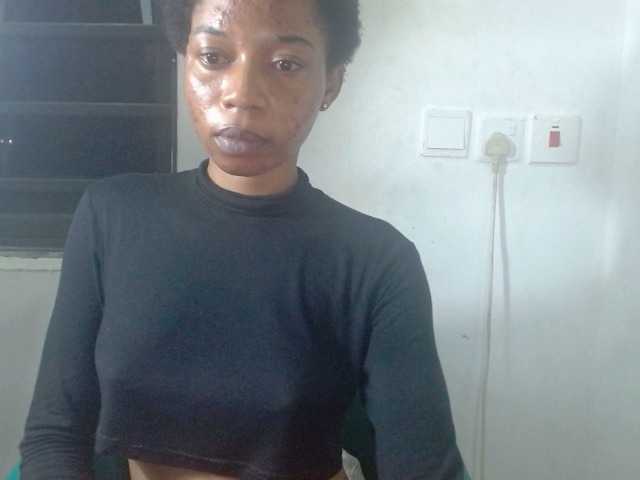 Juicyxpussy live cam on BongaCams