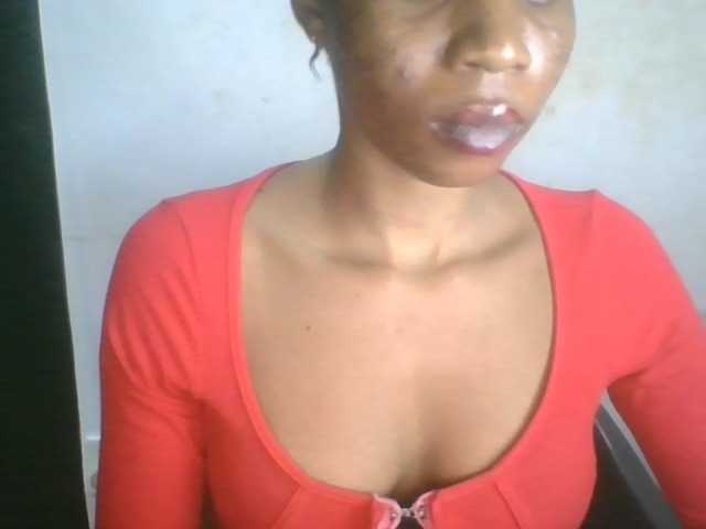 Juicyxpussy live cam on BongaCams