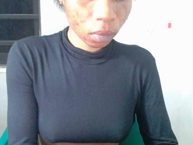 Juicyxpussy live cam on BongaCams