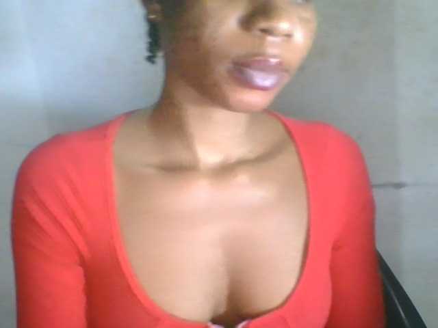Juicyxpussy live cam on BongaCams