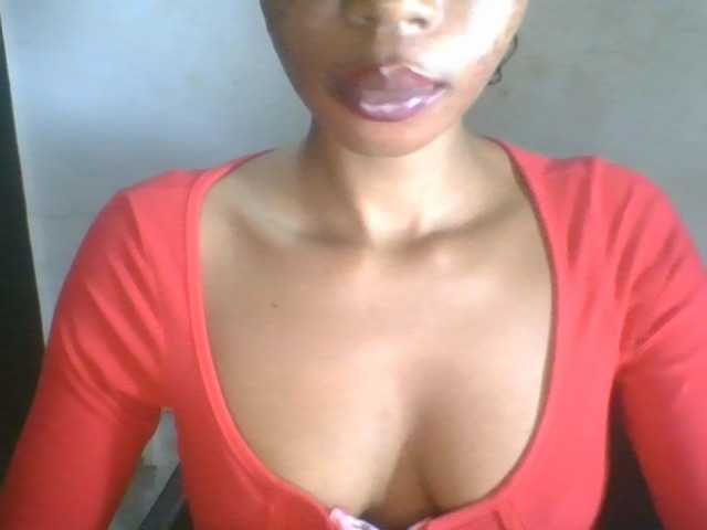 Juicyxpussy live cam on BongaCams