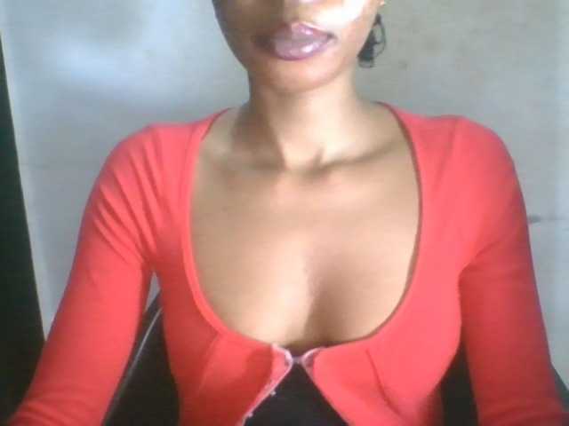 Juicyxpussy live cam on BongaCams