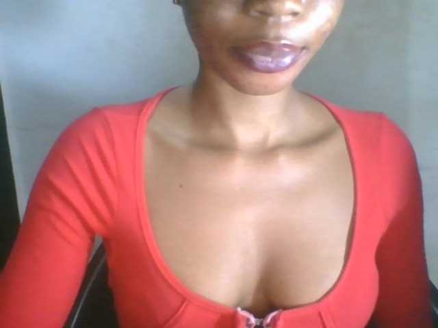 Juicyxpussy live cam on BongaCams