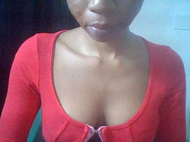 Juicyxpussy live cam on BongaCams