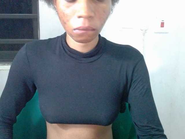 Juicyxpussy live cam on BongaCams