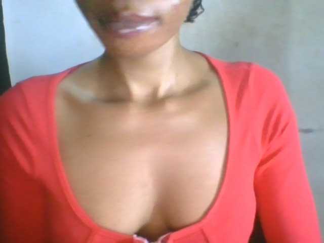 Juicyxpussy live cam on BongaCams