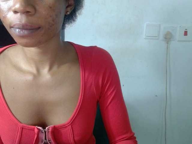 Juicyxpussy live cam on BongaCams