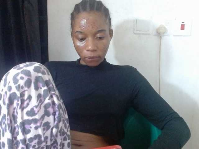 Juicyxpussy live cam on BongaCams