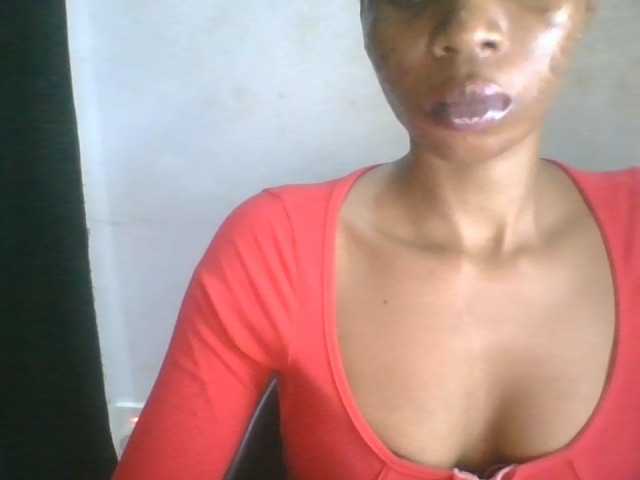 Juicyxpussy live cam on BongaCams