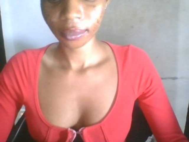 Juicyxpussy live cam on BongaCams
