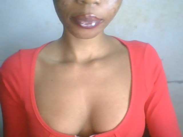 Juicyxpussy live cam on BongaCams