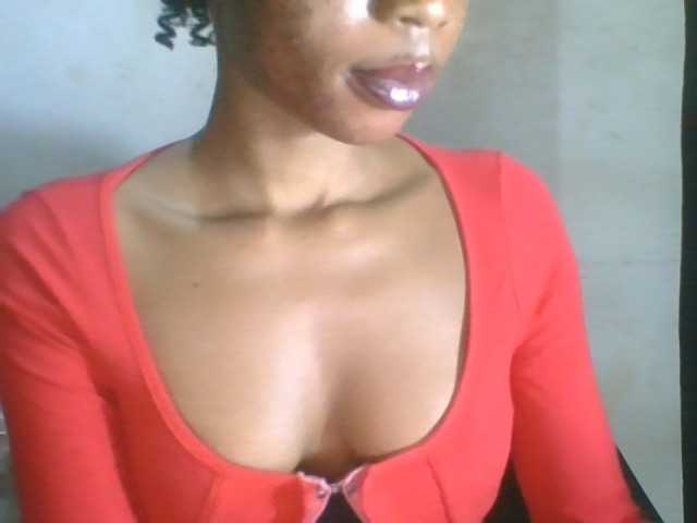 Juicyxpussy live cam on BongaCams
