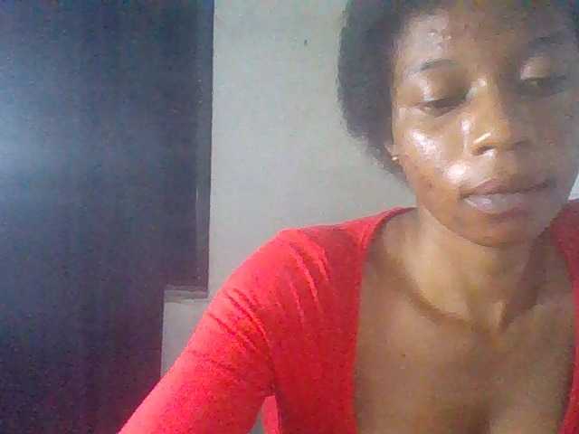 Juicyxpussy live cam on BongaCams