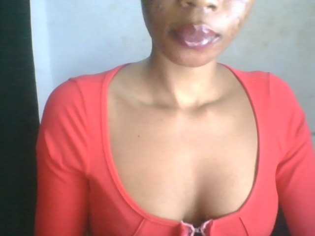Juicyxpussy live cam on BongaCams