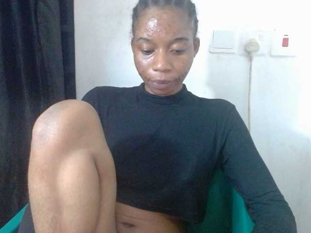Juicyxpussy live cam on BongaCams