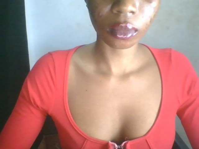 Juicyxpussy live cam on BongaCams
