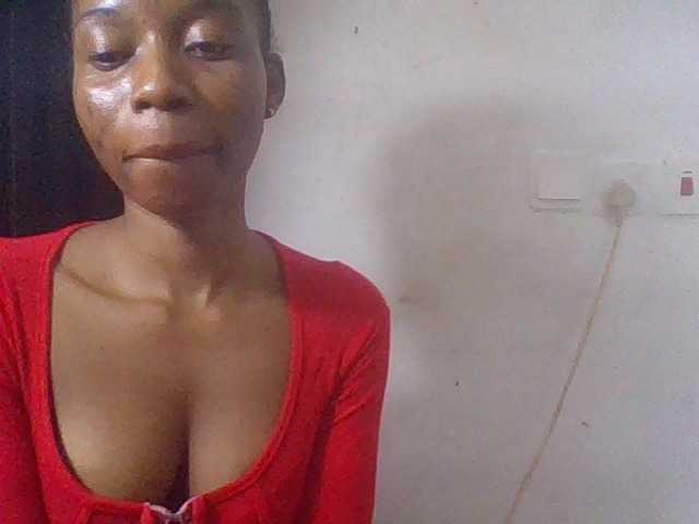 Juicyxpussy live cam on BongaCams