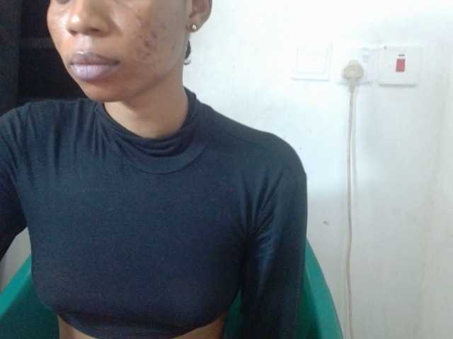 Juicyxpussy live cam on BongaCams