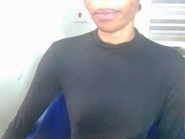 Juicyxpussy live cam on BongaCams