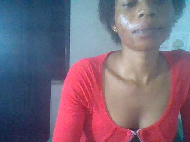 Juicyxpussy live cam on BongaCams