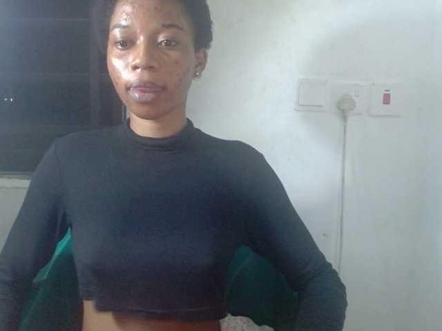 Juicyxpussy live cam on BongaCams