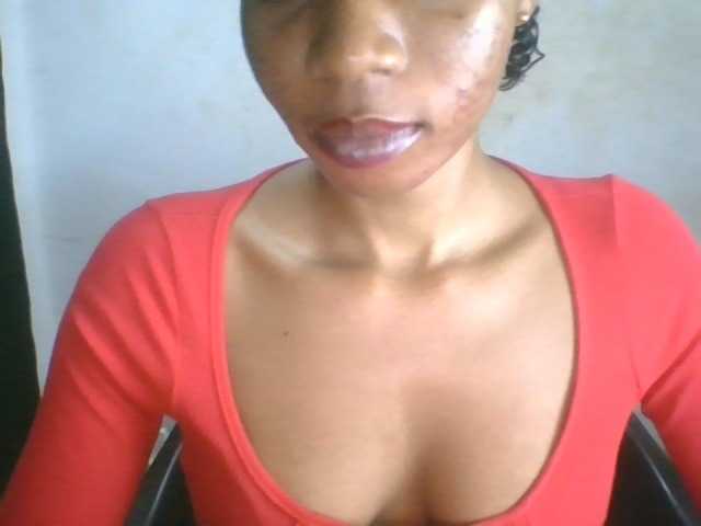Juicyxpussy live cam on BongaCams