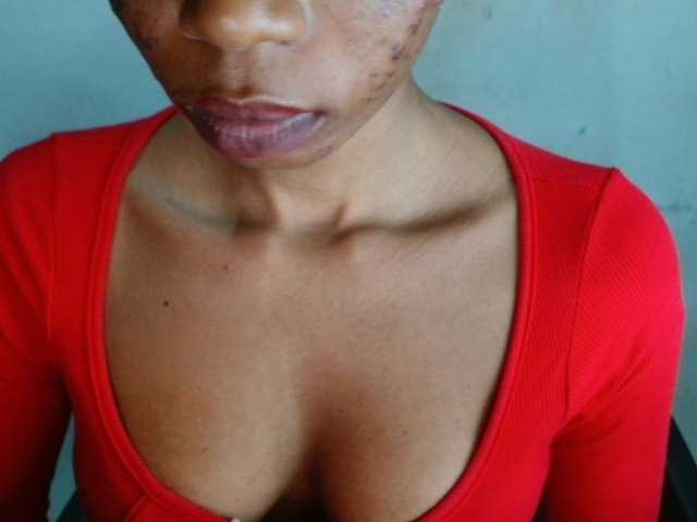 Juicyxpussy live cam on BongaCams