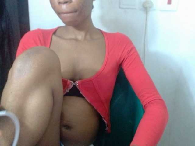 Juicyxpussy live cam on BongaCams