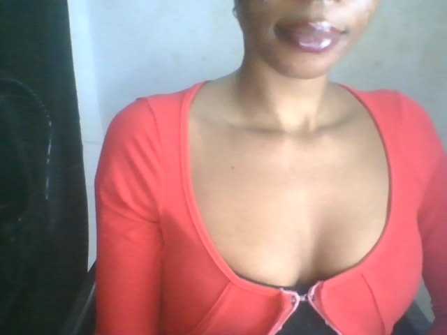 Juicyxpussy live cam on BongaCams